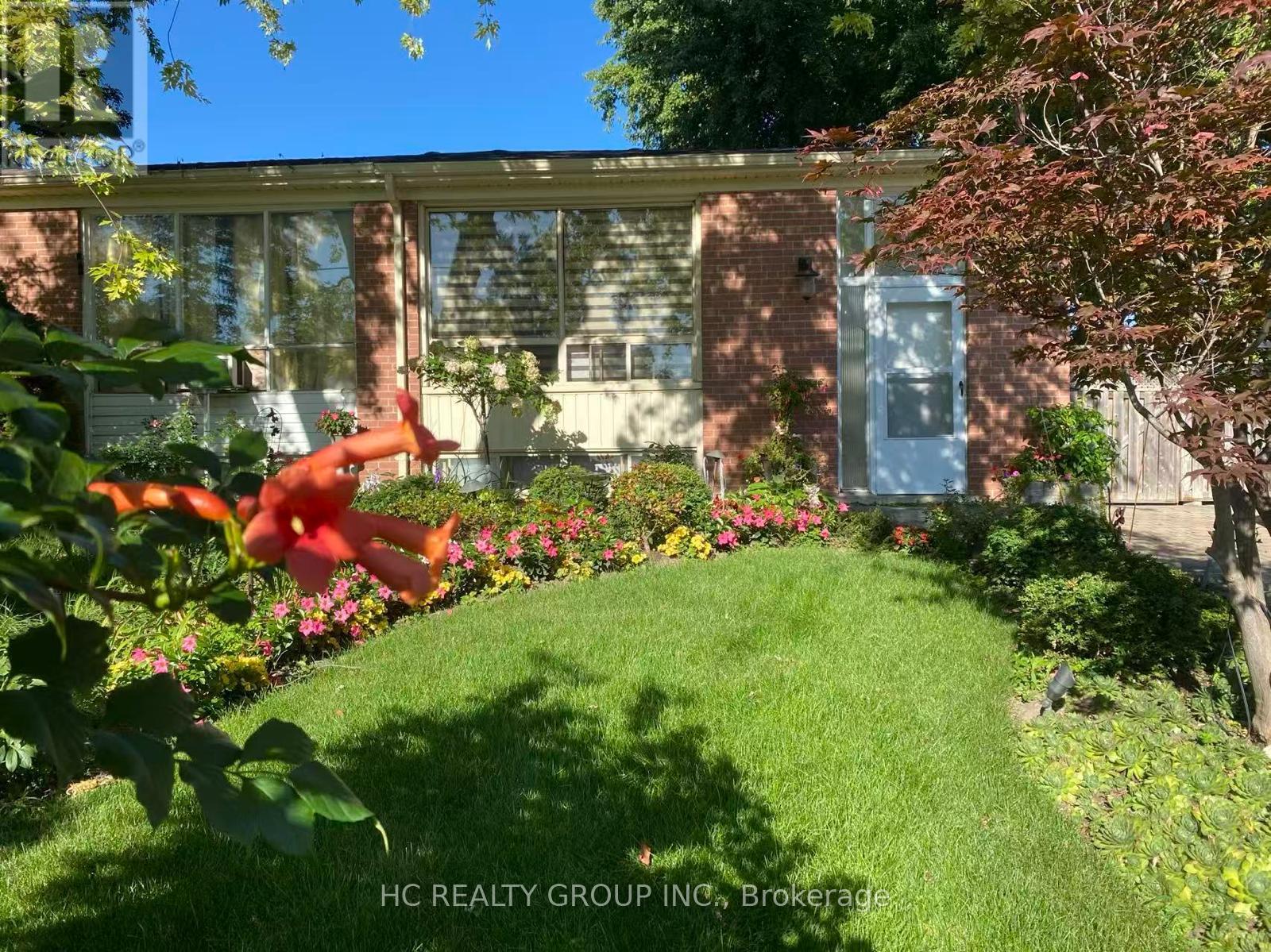 274 BROWNDALE CRESCENT