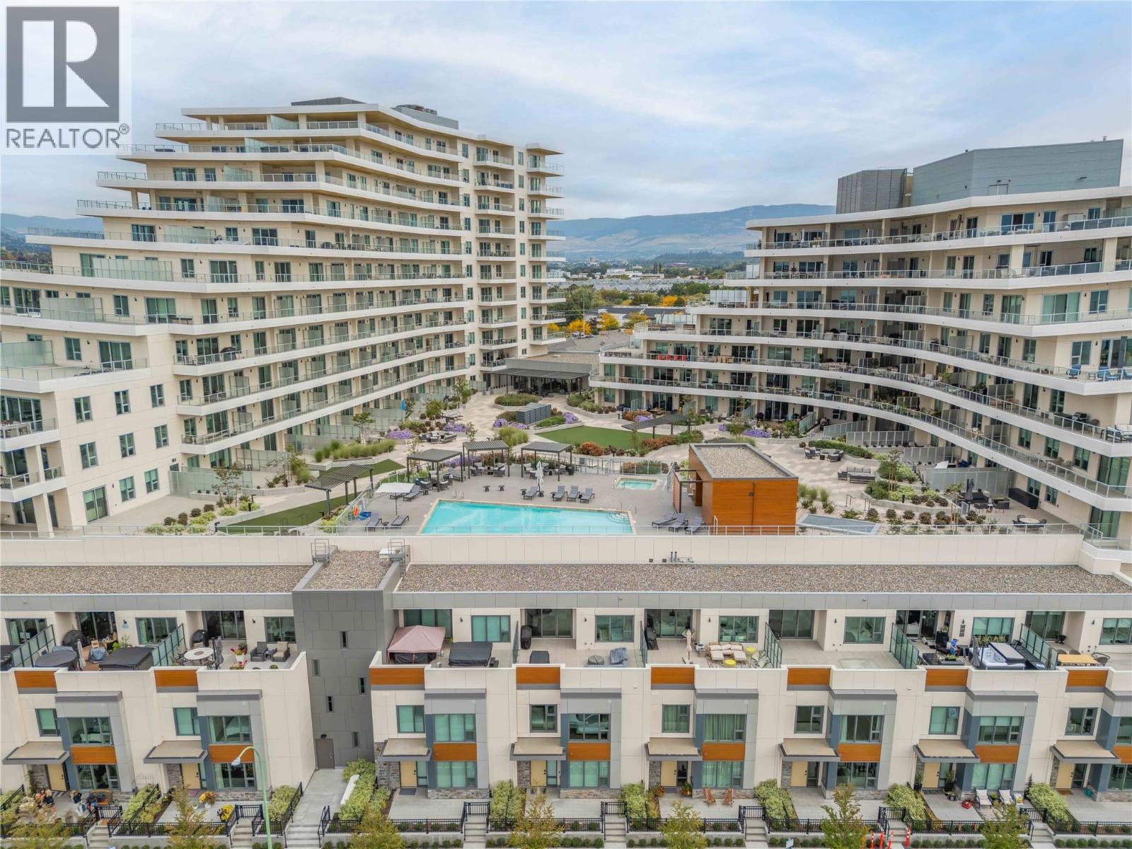 3300 Lakeshore Road Unit# 503