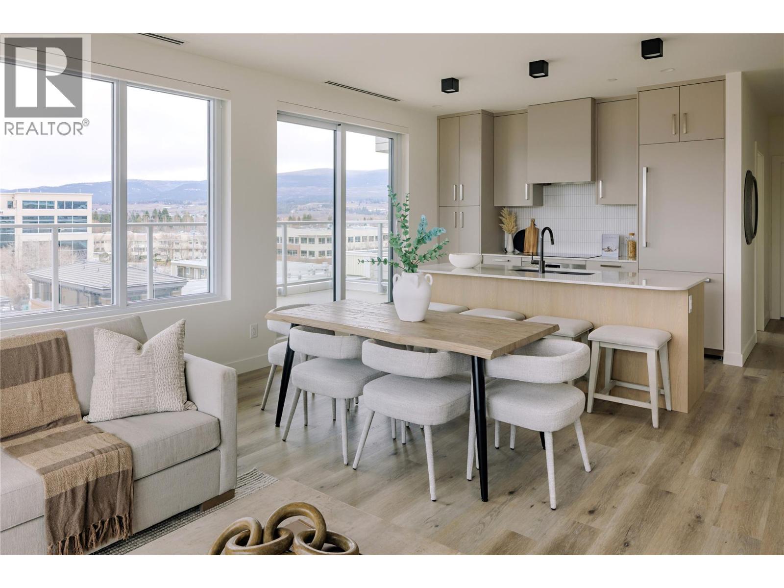 3300 Lakeshore Road Unit# 503