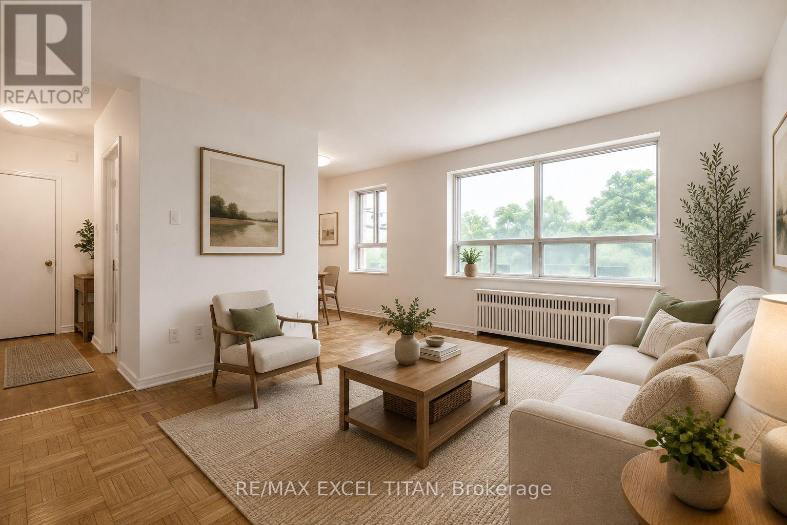 303 - 156 KINGSTON ROAD