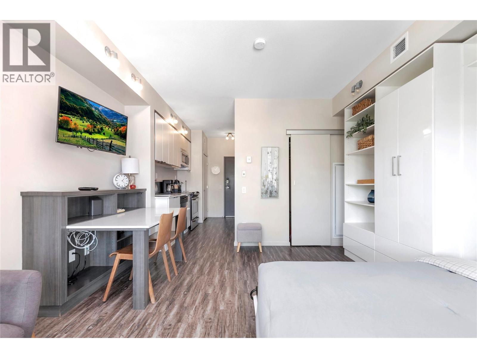 1290 St. Paul Street Unit# 406