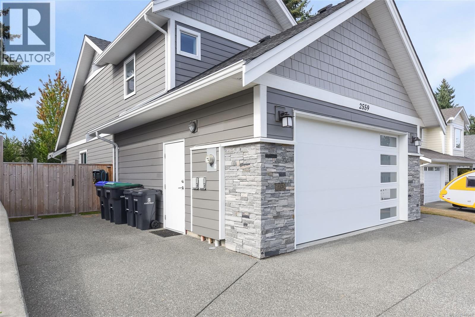 2559 Brookfield Dr