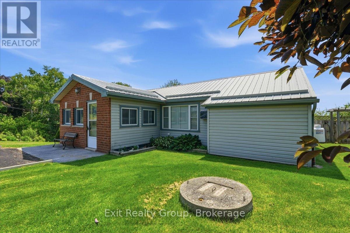 1083 LAKESIDE DRIVE - Photo 3