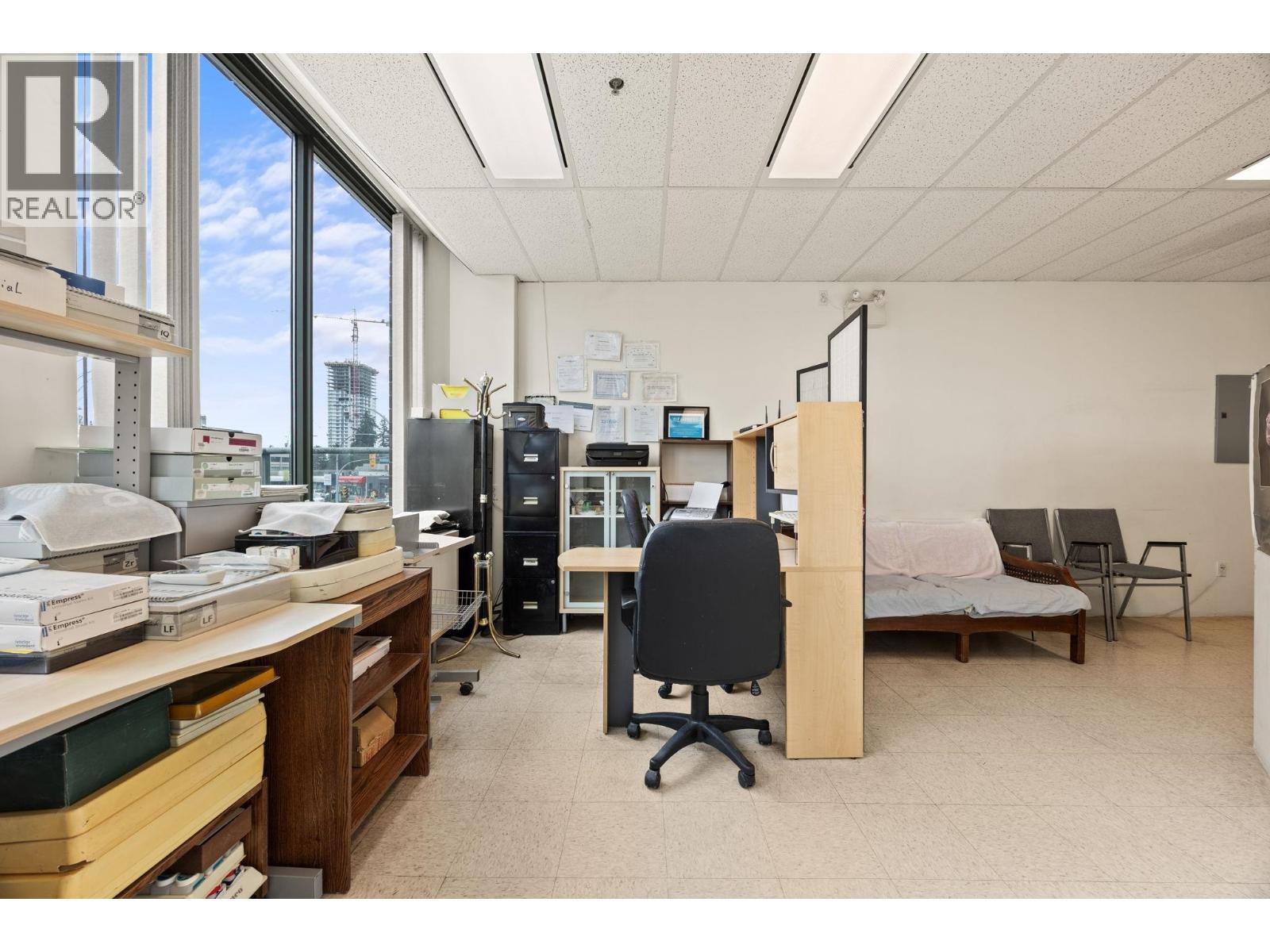 205 4885 KINGSWAY