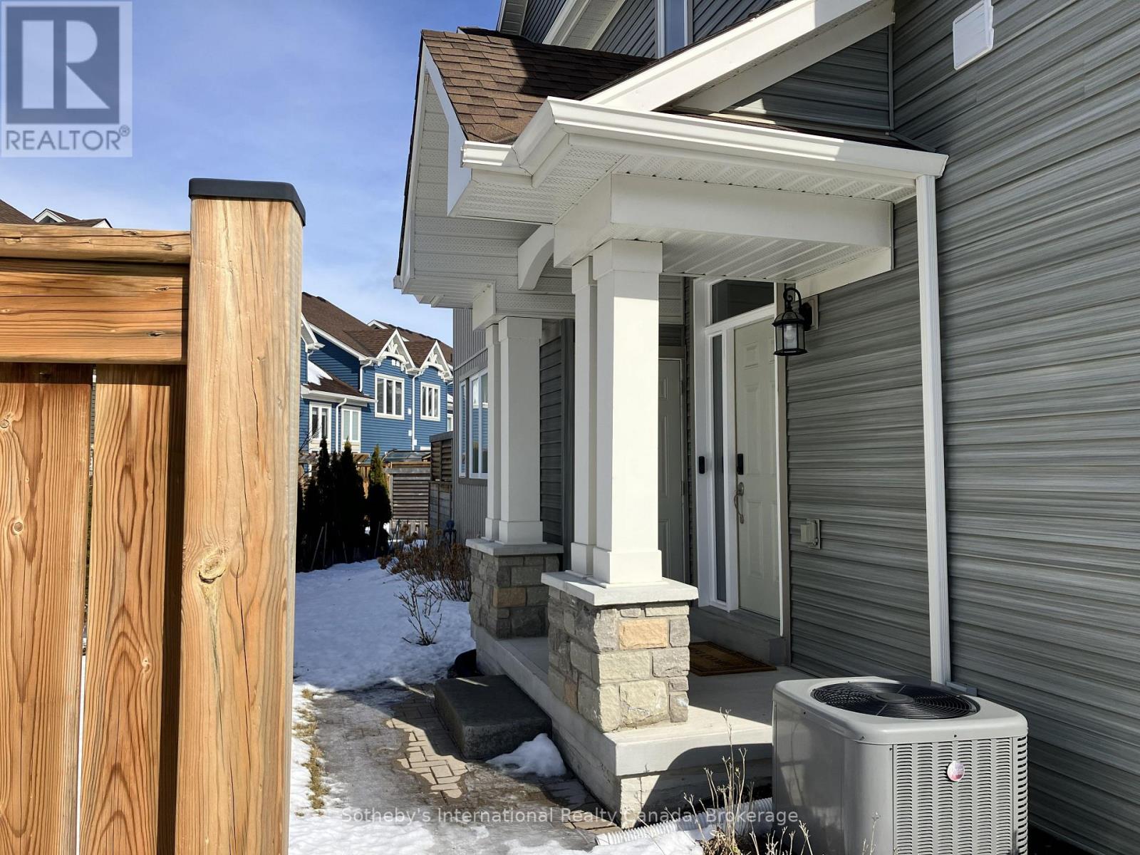 43 CARPENTER STREET