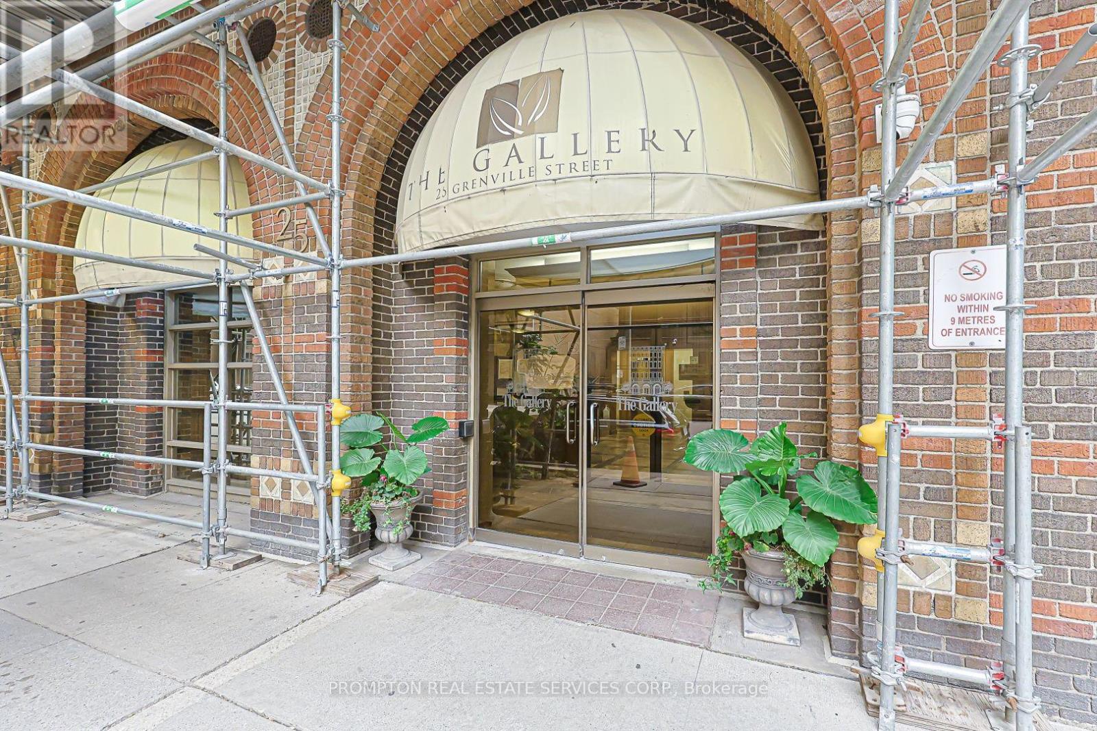1705 - 25 GRENVILLE STREET