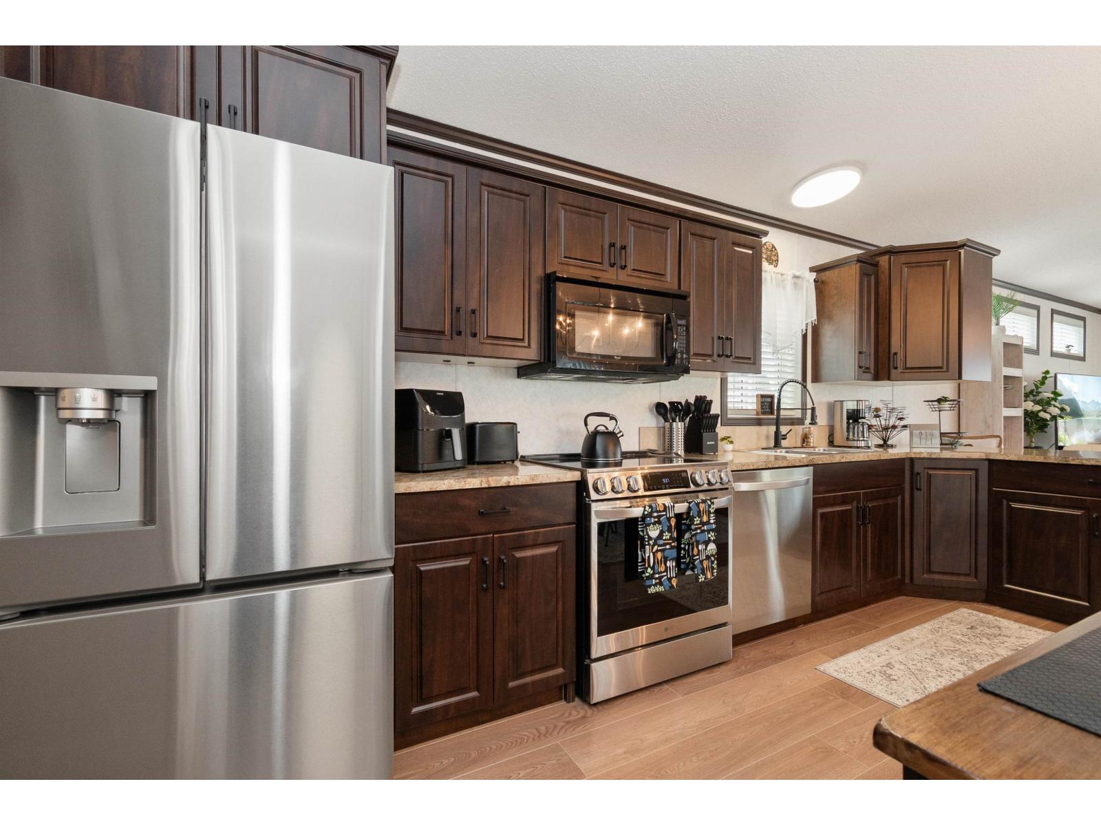 82 6338 VEDDER ROAD, Sardis South