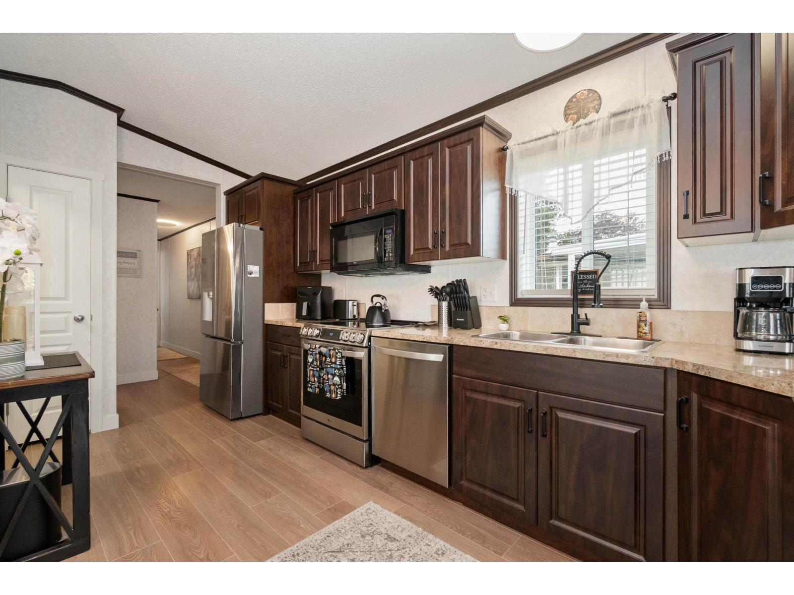 82 6338 VEDDER ROAD, Sardis South