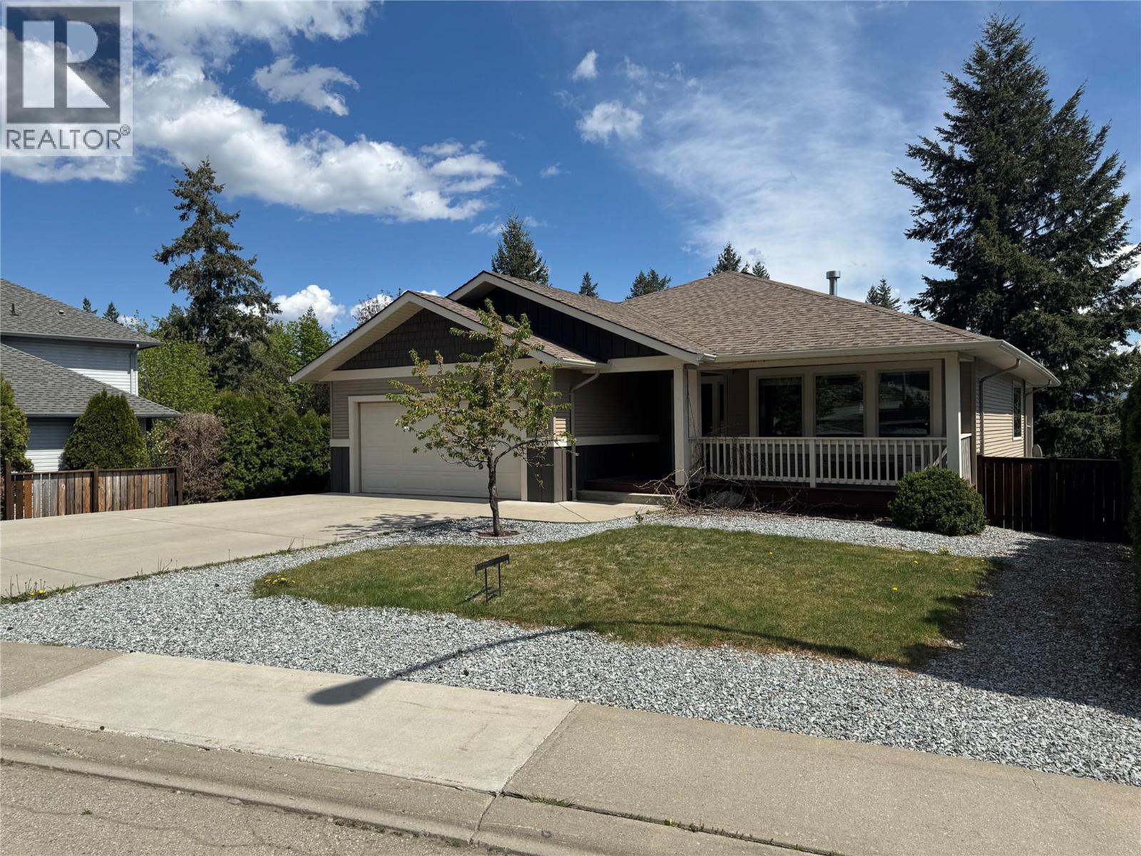2049 Skyview Crescent