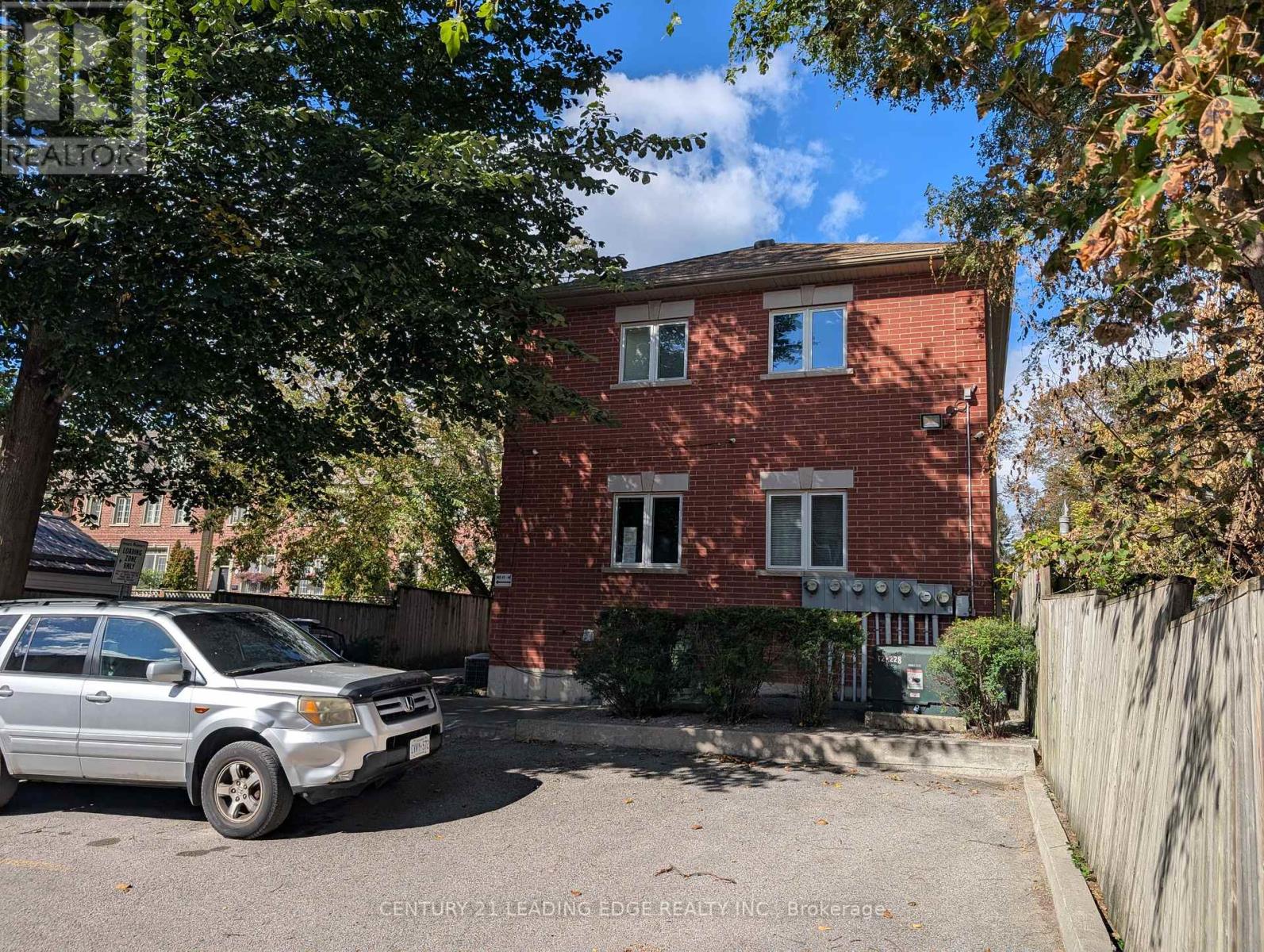 3 - 736 KINGSTON ROAD
