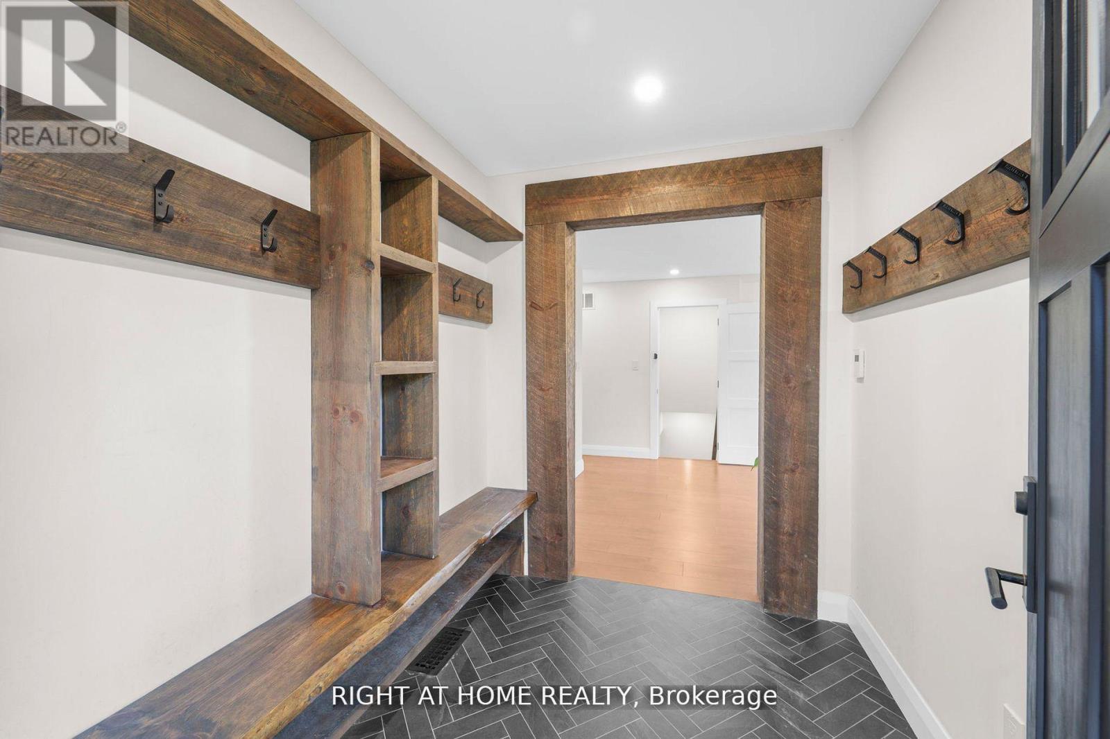 17083 WARDEN AVENUE