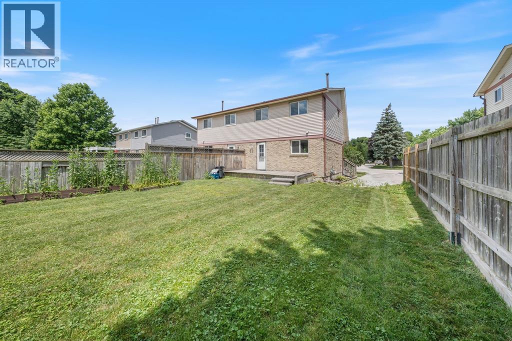 1219 Thistledown AVENUE - Photo 3