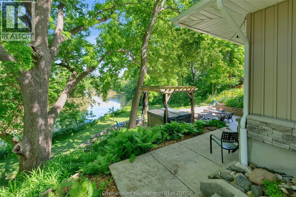 472 SYDENHAM STREET