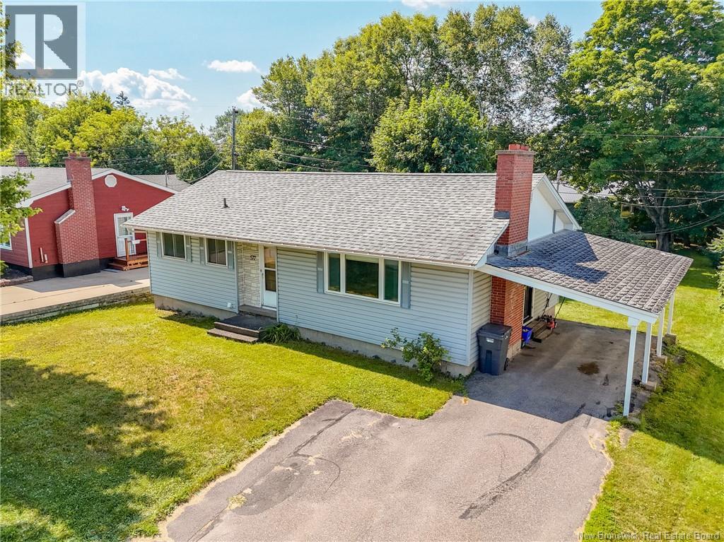 Photo 1 of 40 of 577 Maple Street