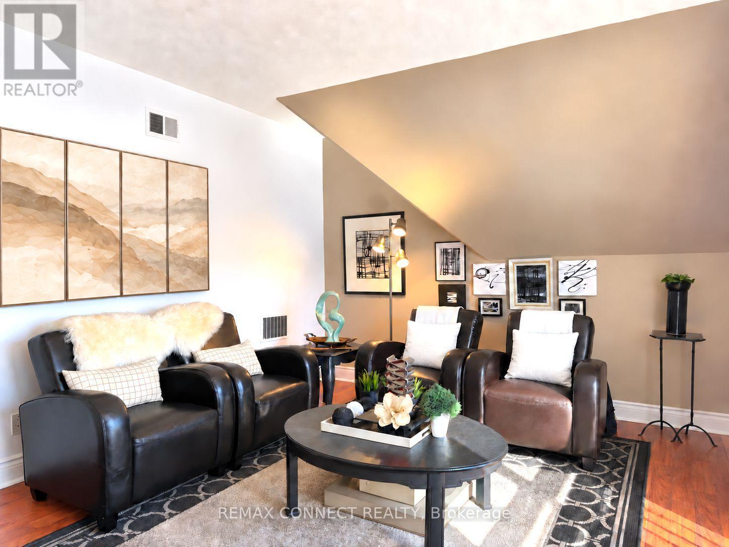 303 - 4872 VALLEY WAY