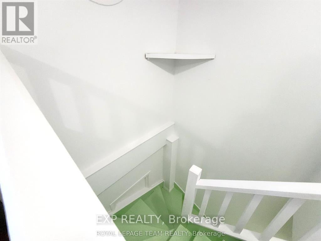 50 MADAWASKA STREET W