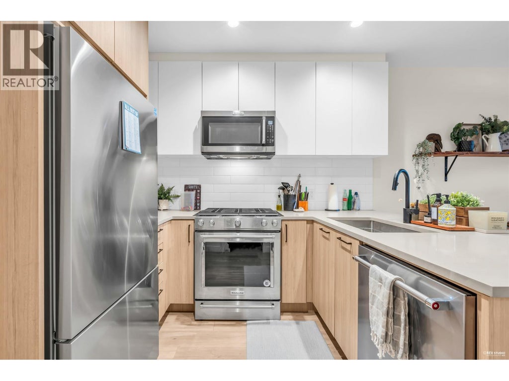 113 707 COMO LAKE AVENUE, COQUITLAM, BC V3J 0J5 - Image 3304998311.jpeg?d=l