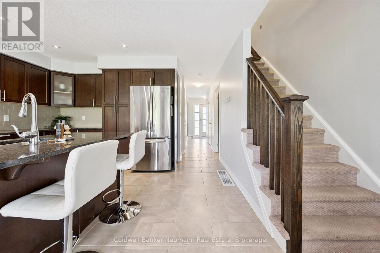 3 - 91 POPPY DRIVE E