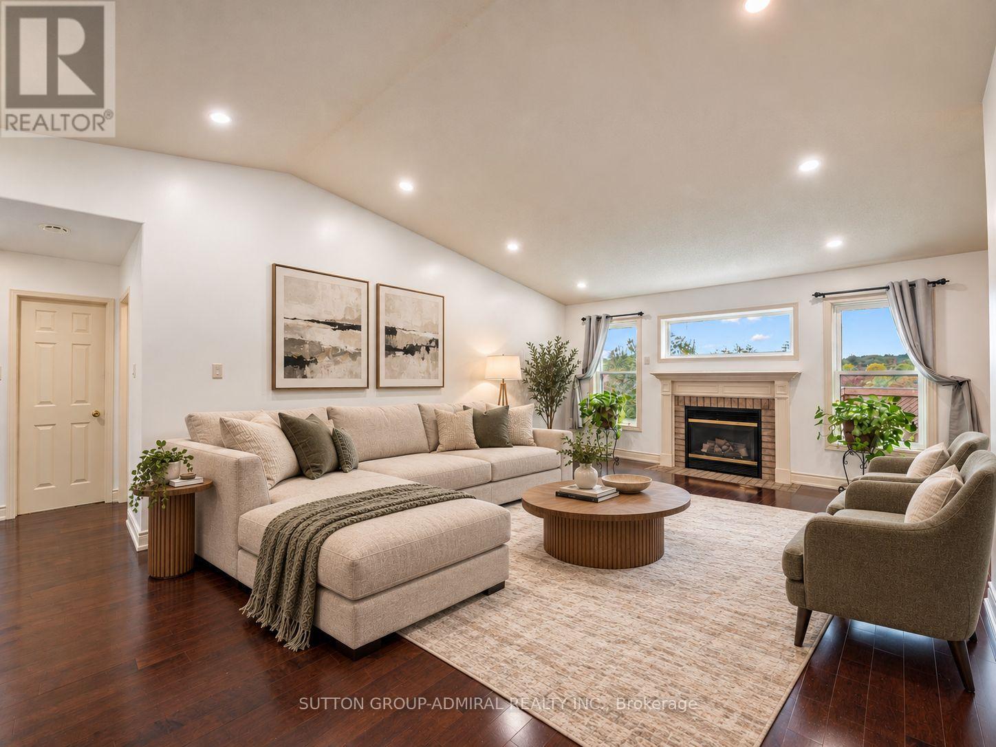28 HARWOOD DRIVE