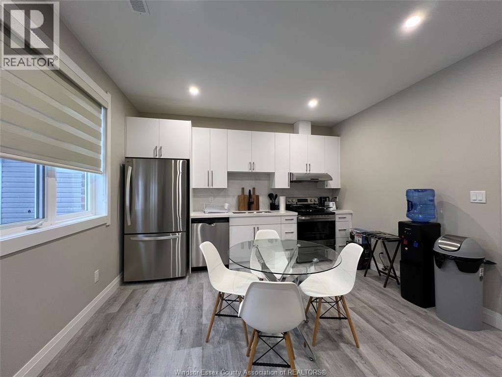 917 Mckay AVENUE Unit# Front