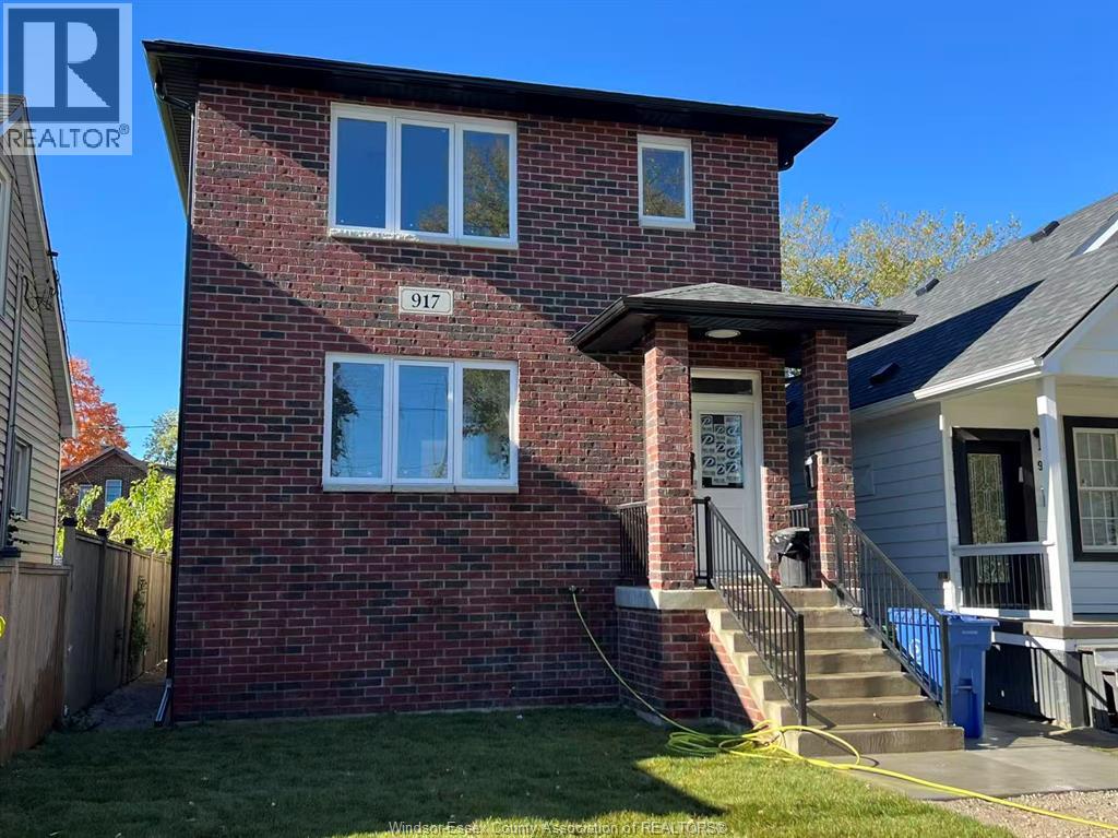 917 Mckay AVENUE Unit# Front