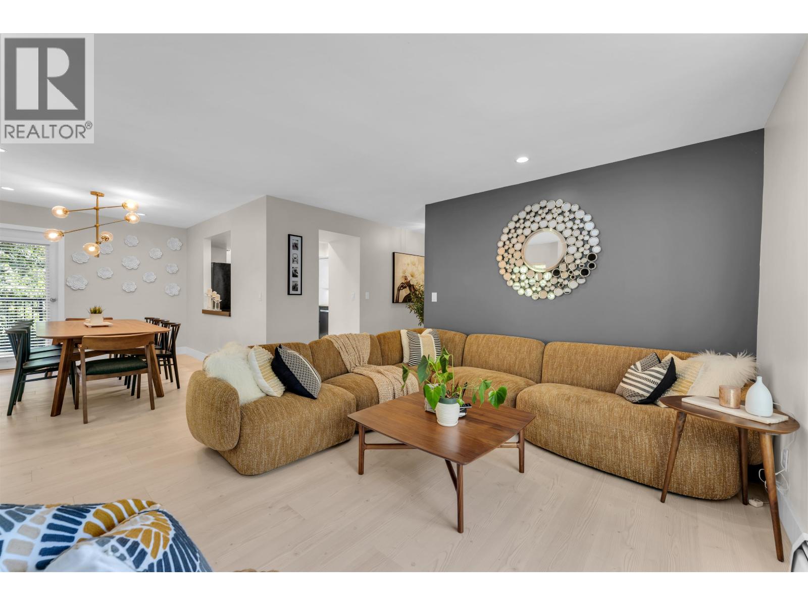 10 1140 FALCON DRIVE