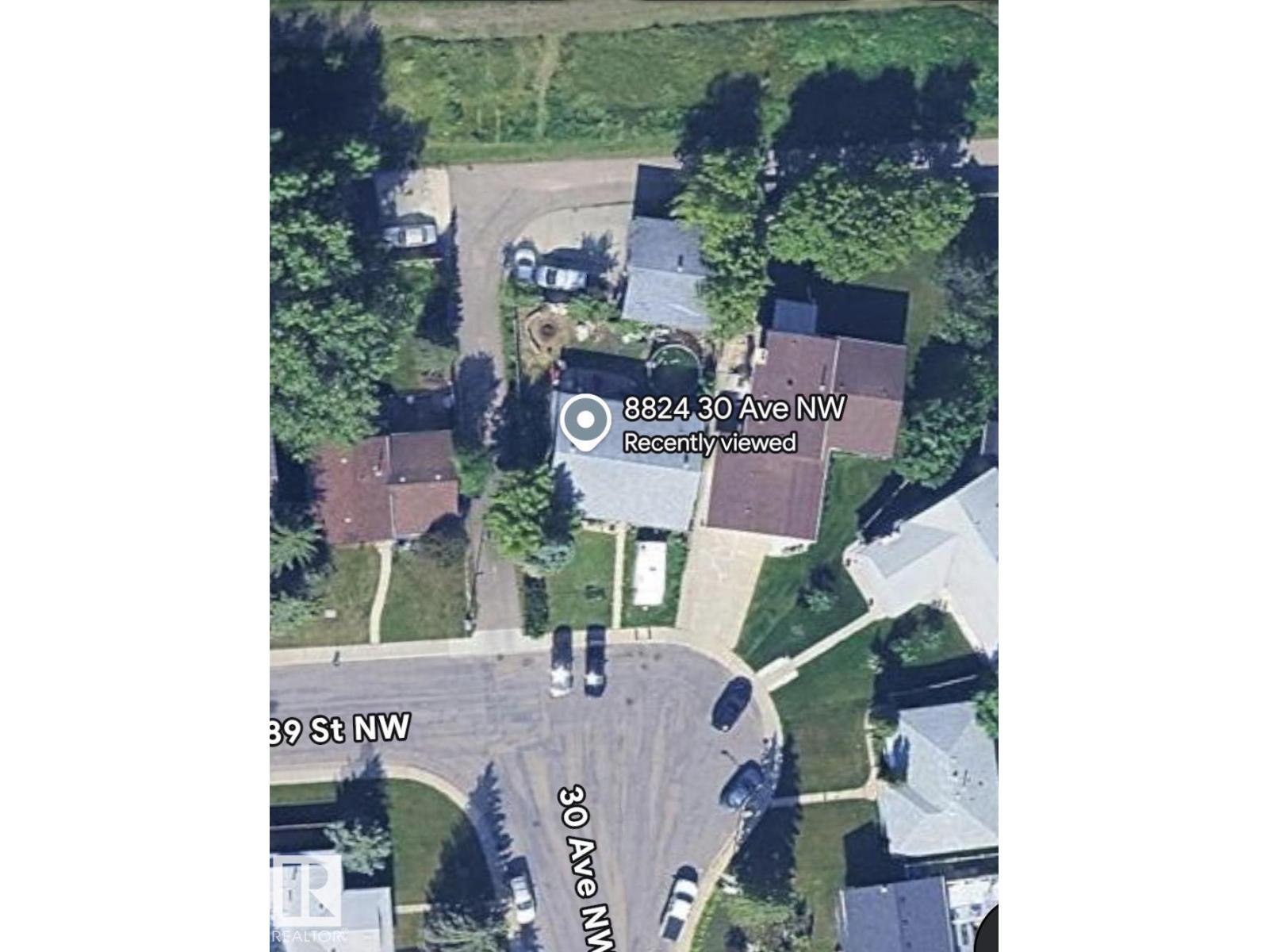 8824 30 AV NW