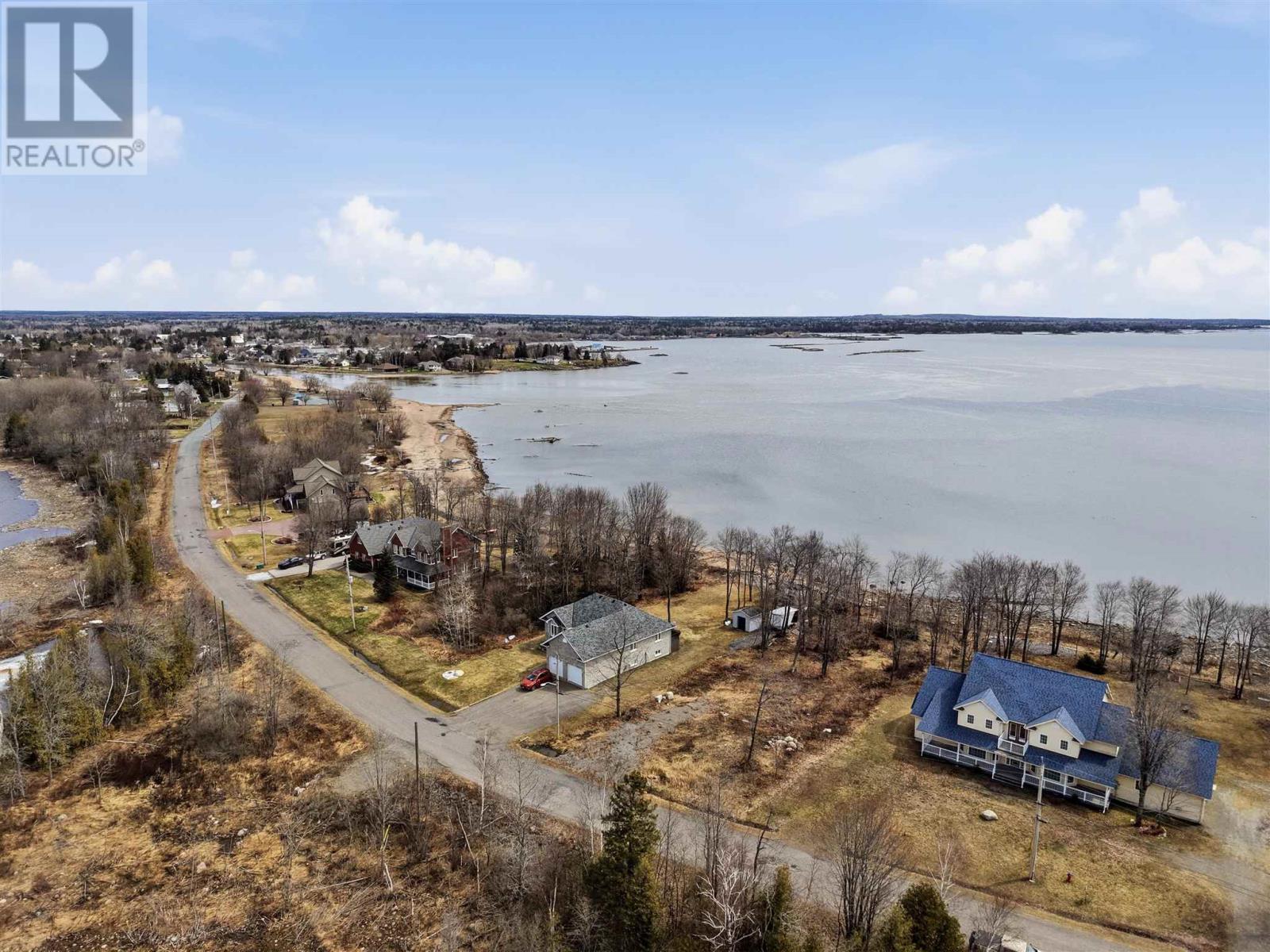19 Lighthouse Point DR - Photo 3
