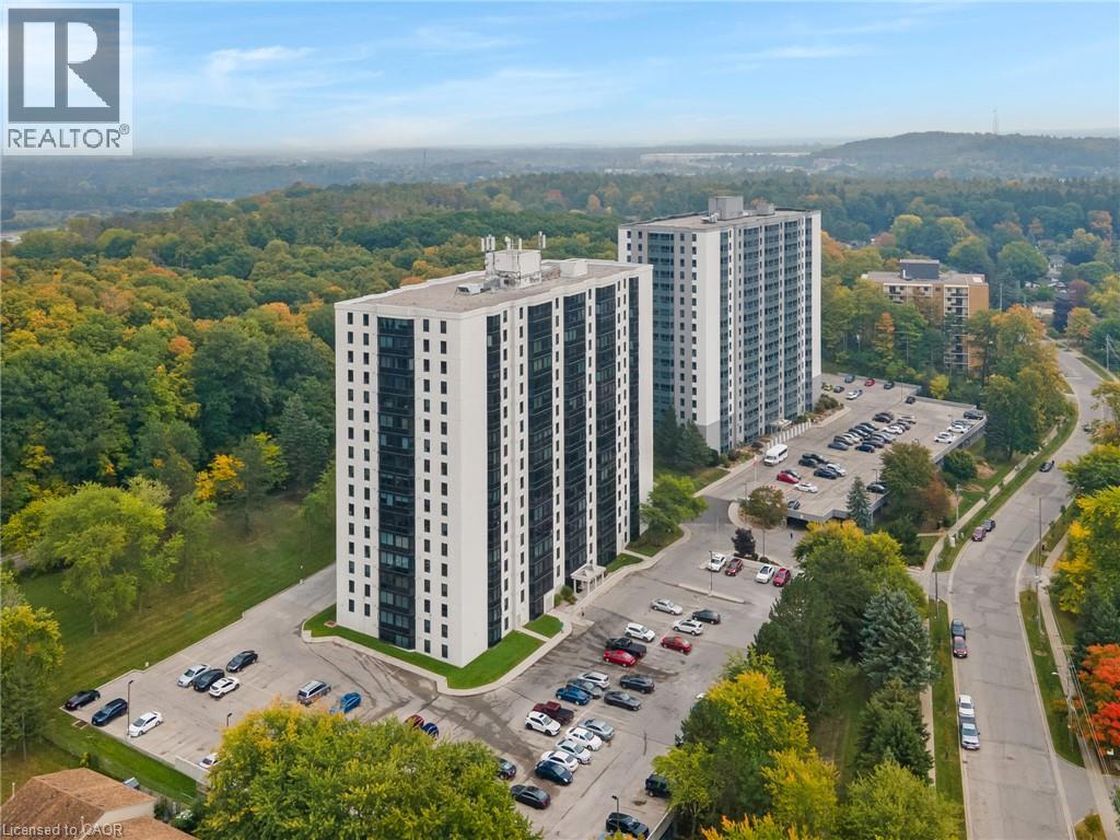 35 GREEN VALLEY Drive Unit# 308