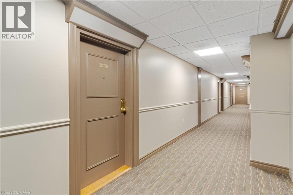 35 GREEN VALLEY Drive Unit# 308