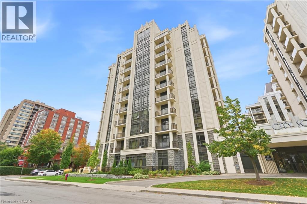81 ROBINSON Street Unit# 205