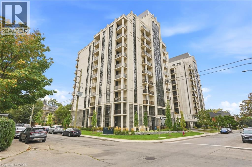 81 ROBINSON Street Unit# 205