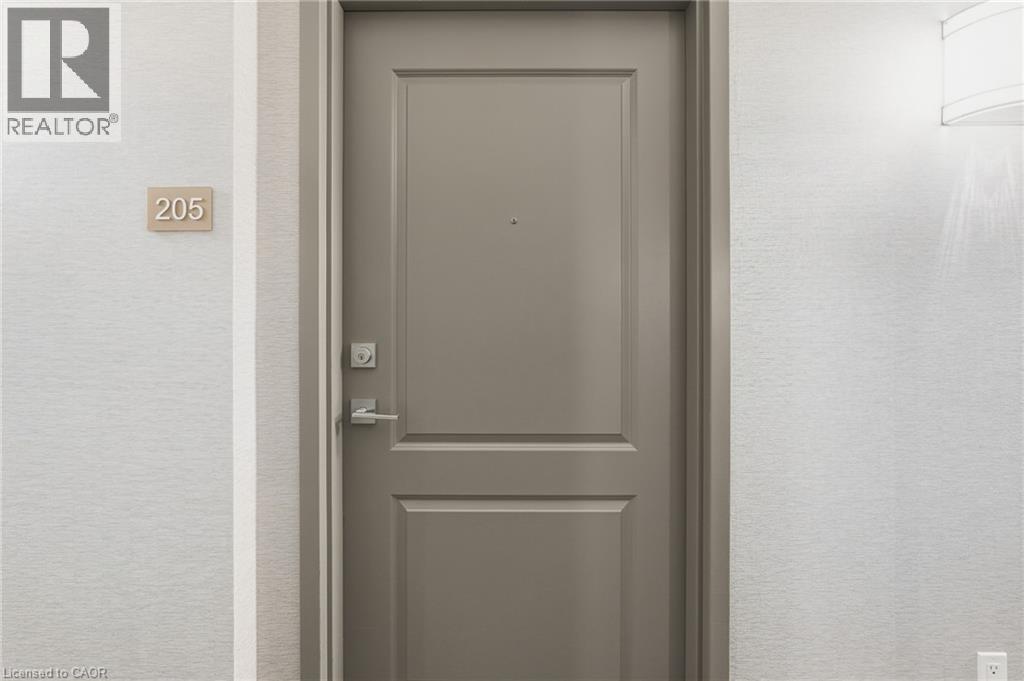 81 ROBINSON Street Unit# 205