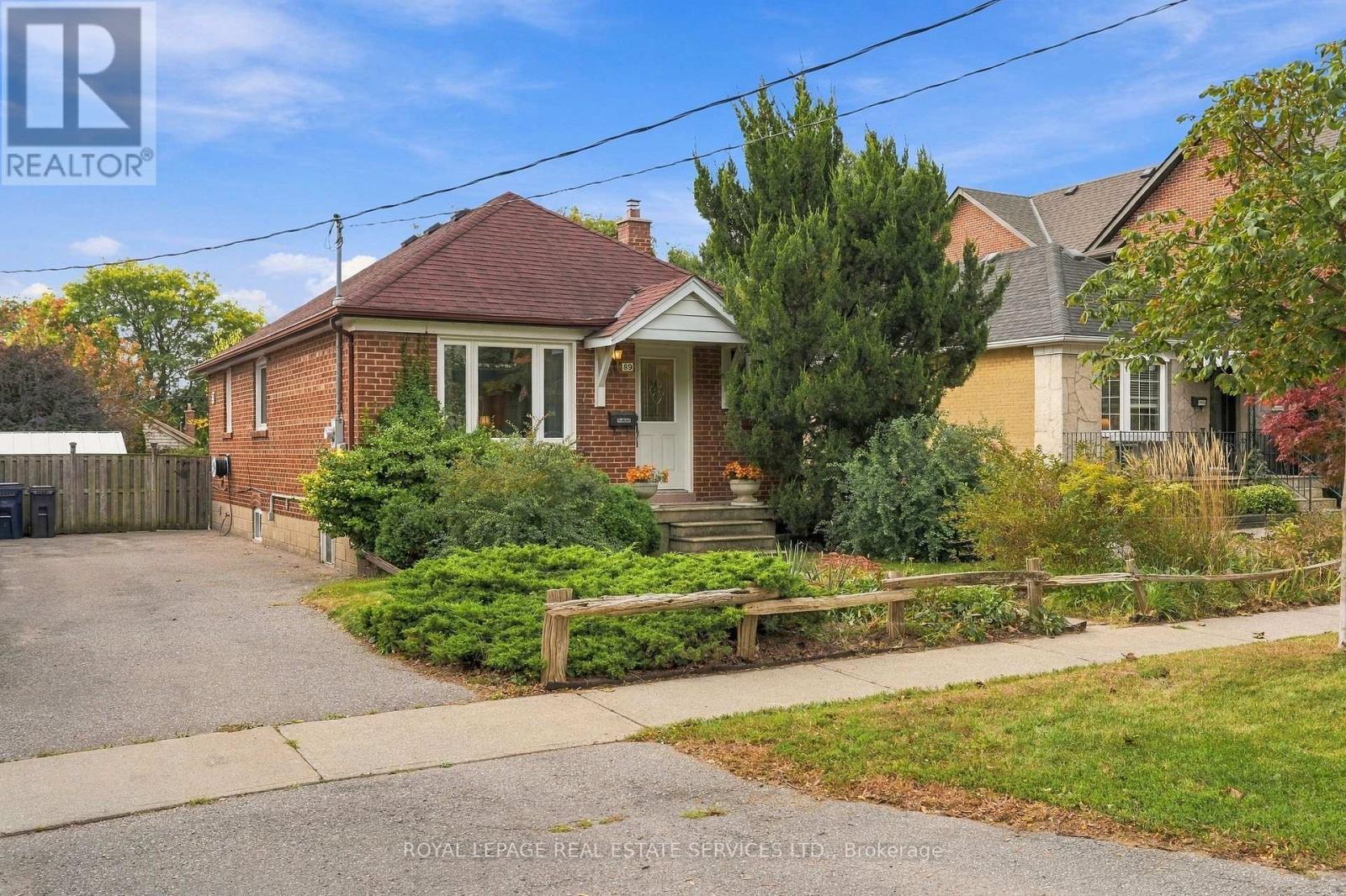 89 YORKVIEW DRIVE