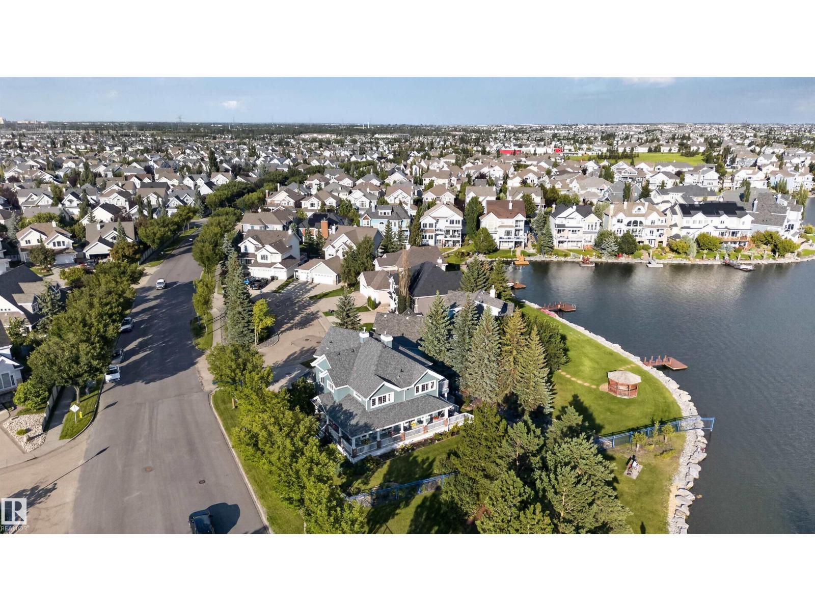 1251 SUMMERSIDE DR SW