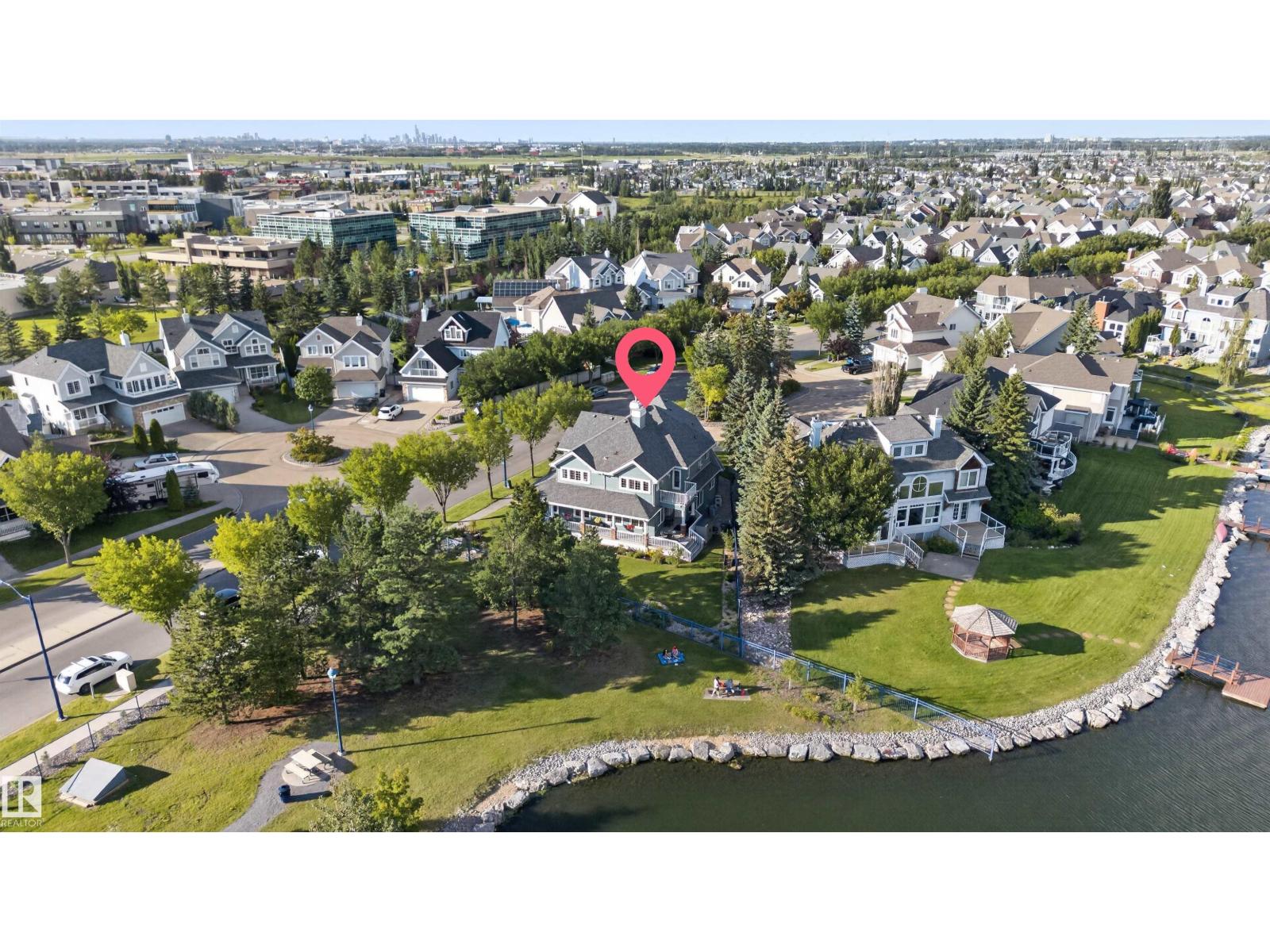 1251 SUMMERSIDE DR SW