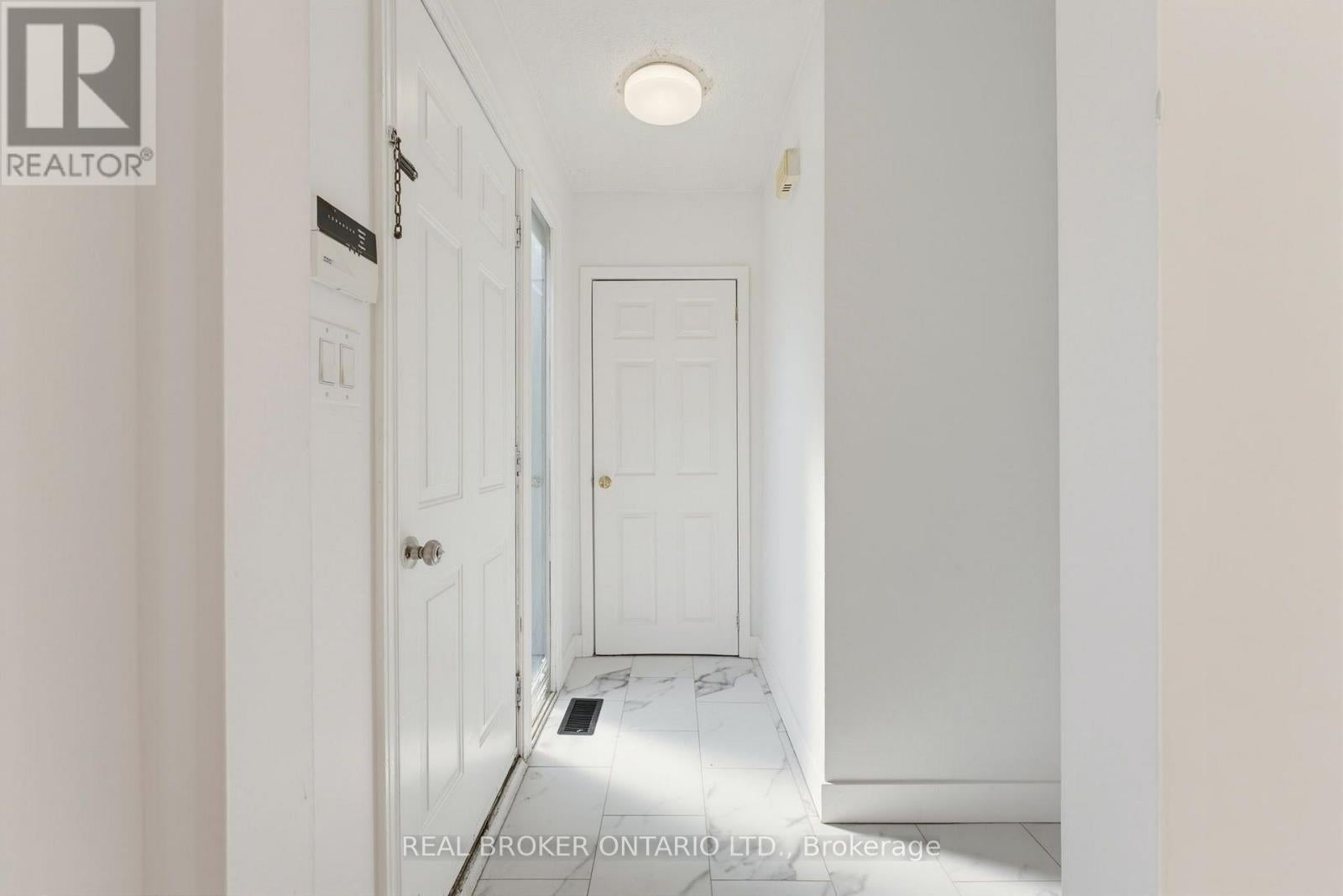 805 TATE AVENUE