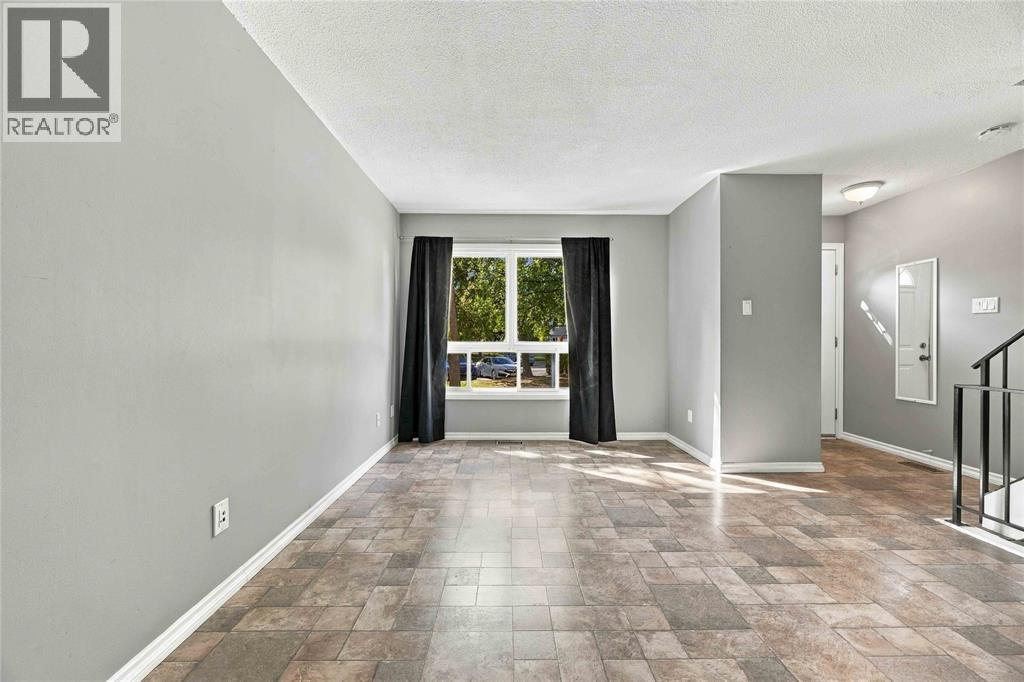 200 ST.CLAIR BOULEVARD Unit# 44