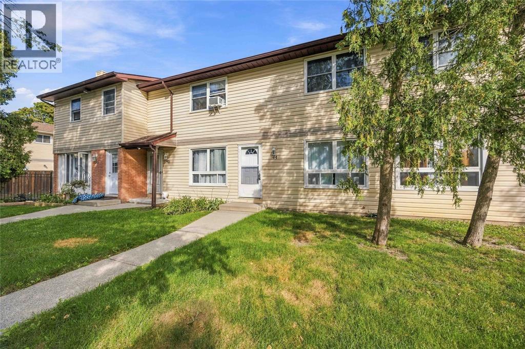 200 ST.CLAIR BOULEVARD Unit# 44
