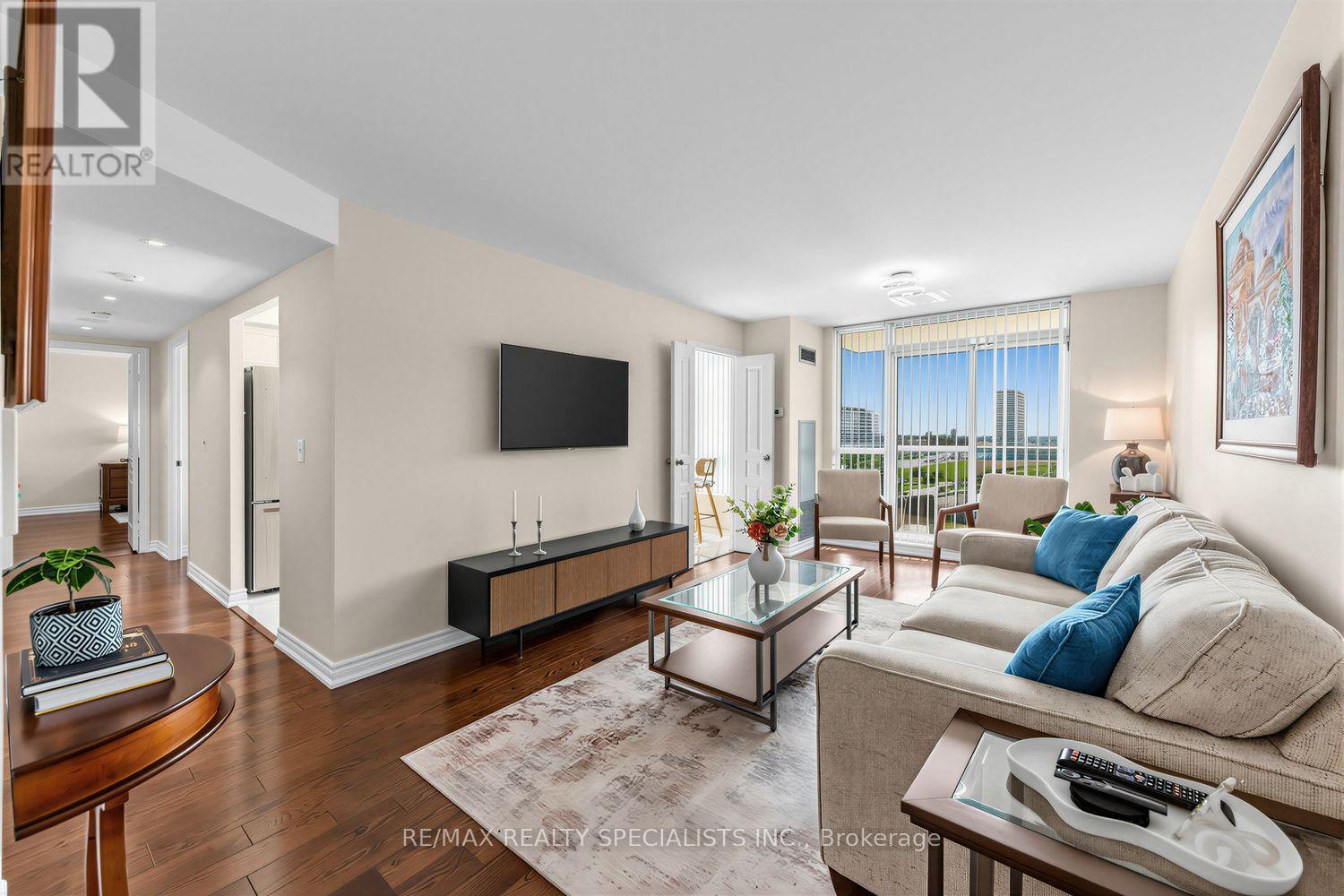1005 - 2585 ERIN CENTRE BOULEVARD
