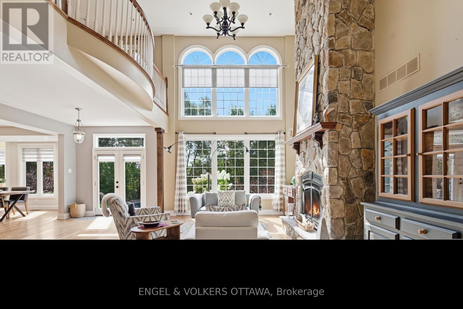 6622 BLOSSOM TRAIL DRIVE