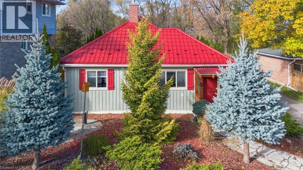 32 HOLLY Trail