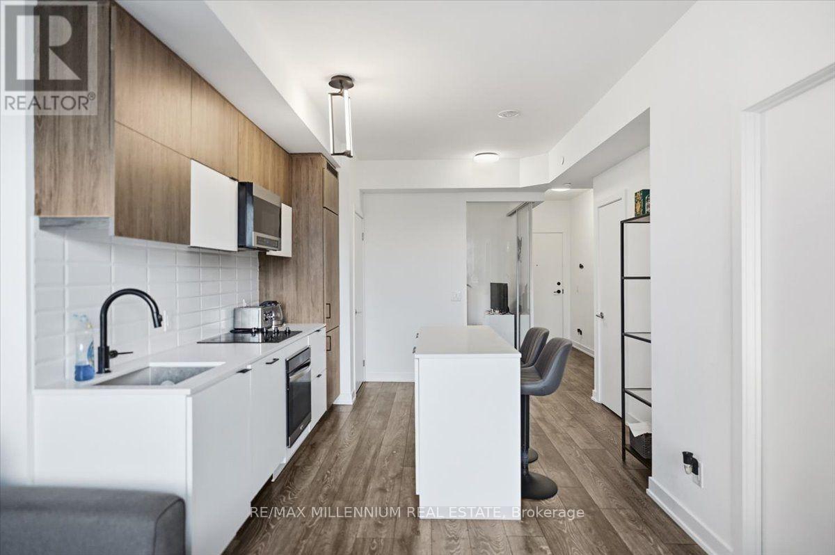 219 - 8888 YONGE STREET