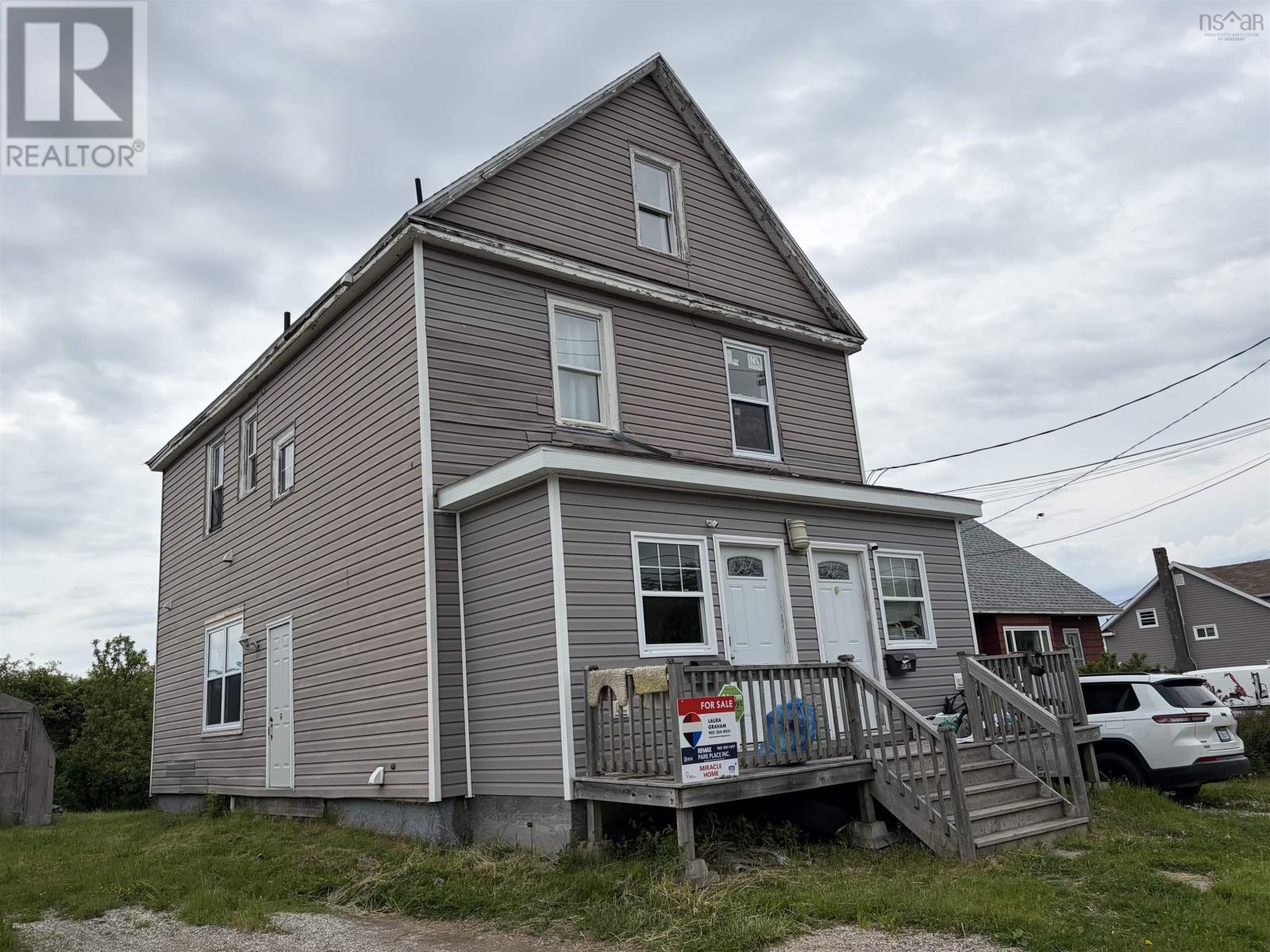 1491 Victoria Road - Photo 4