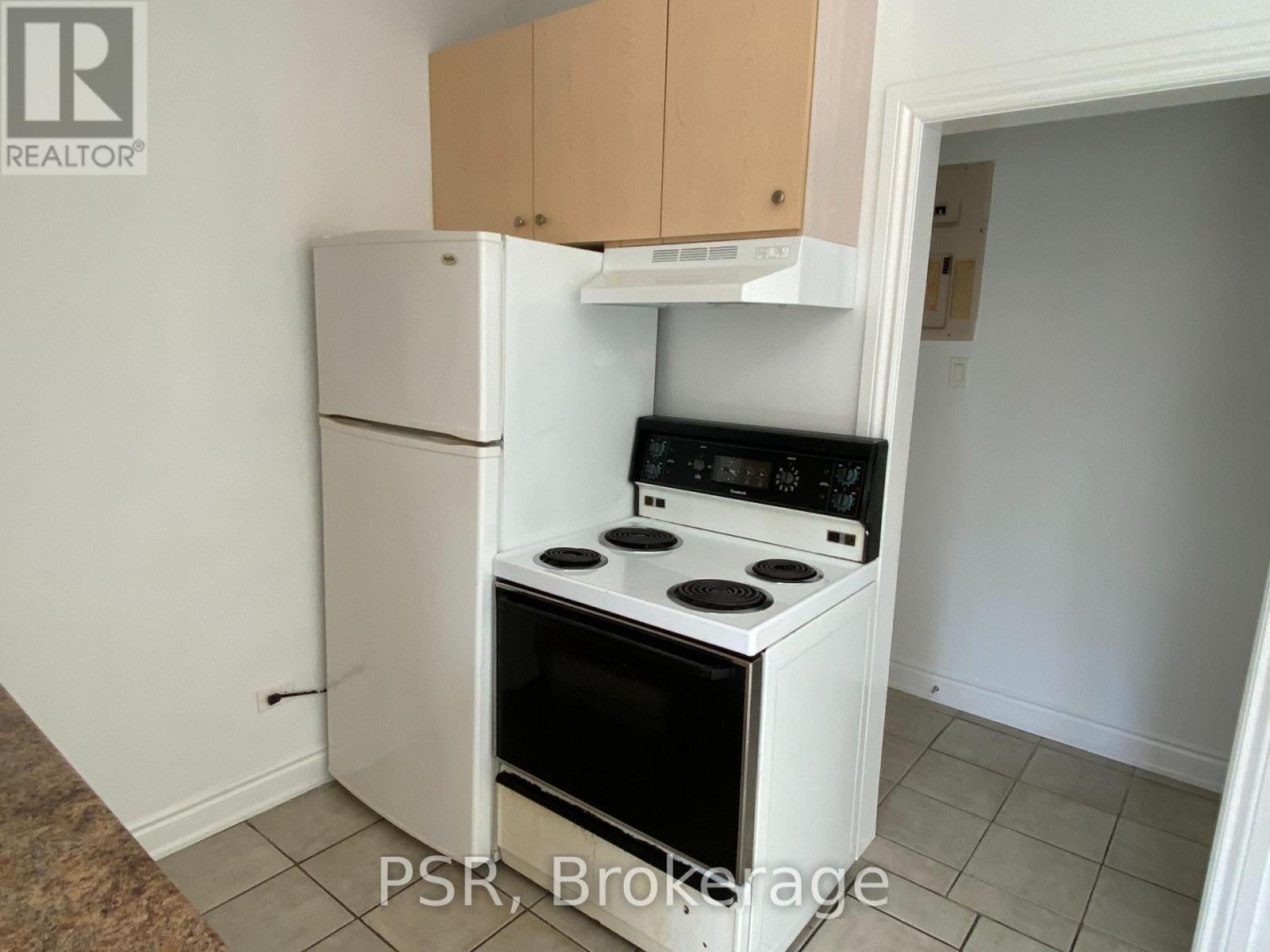 2 - 3110 LAKE SHORE BOULEVARD W