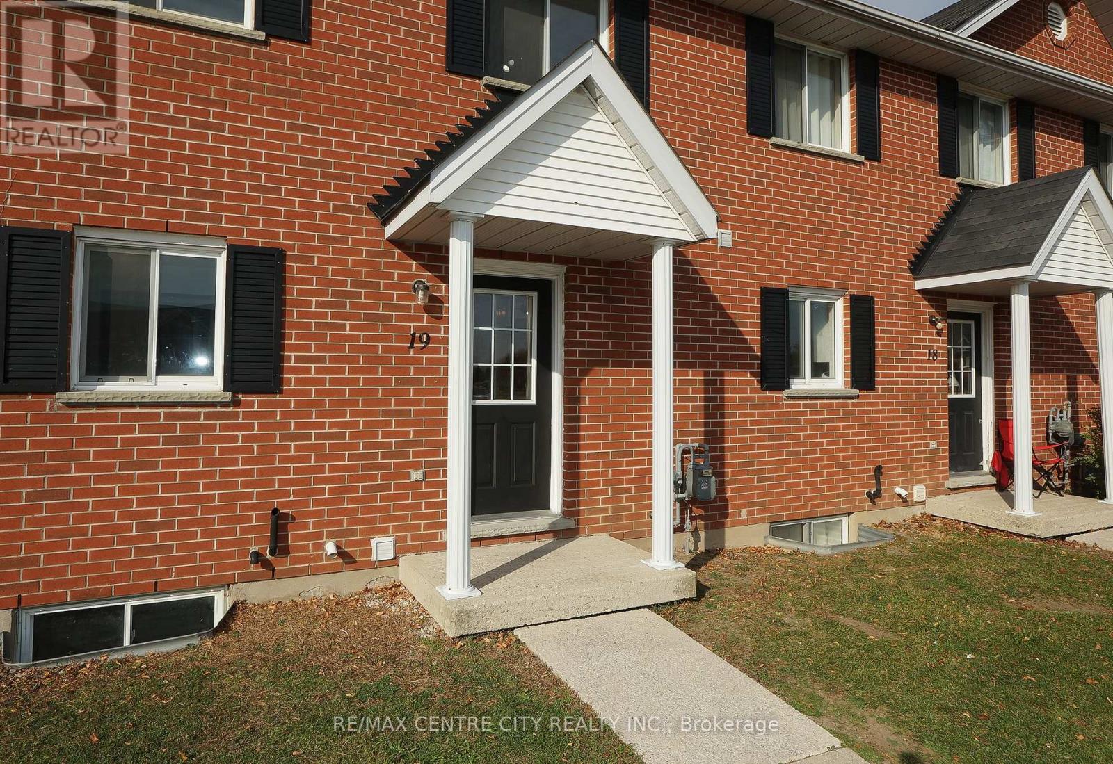 19 - 190 FLEMING DRIVE