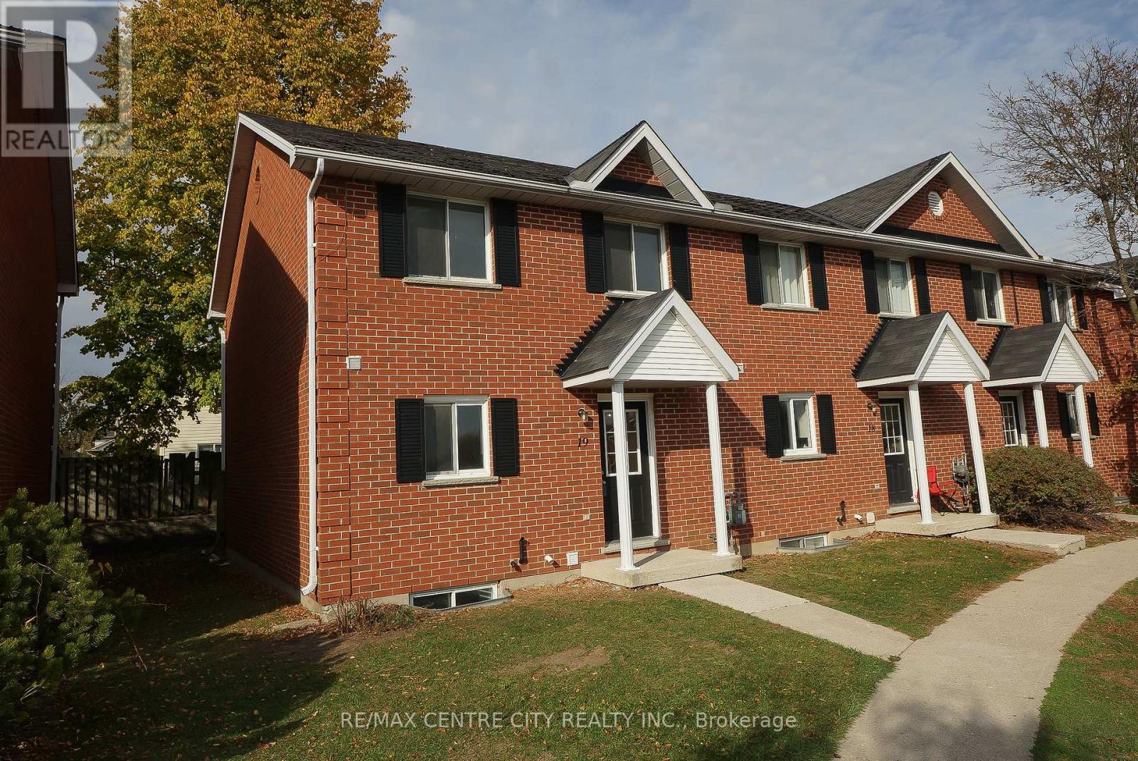 19 - 190 FLEMING DRIVE