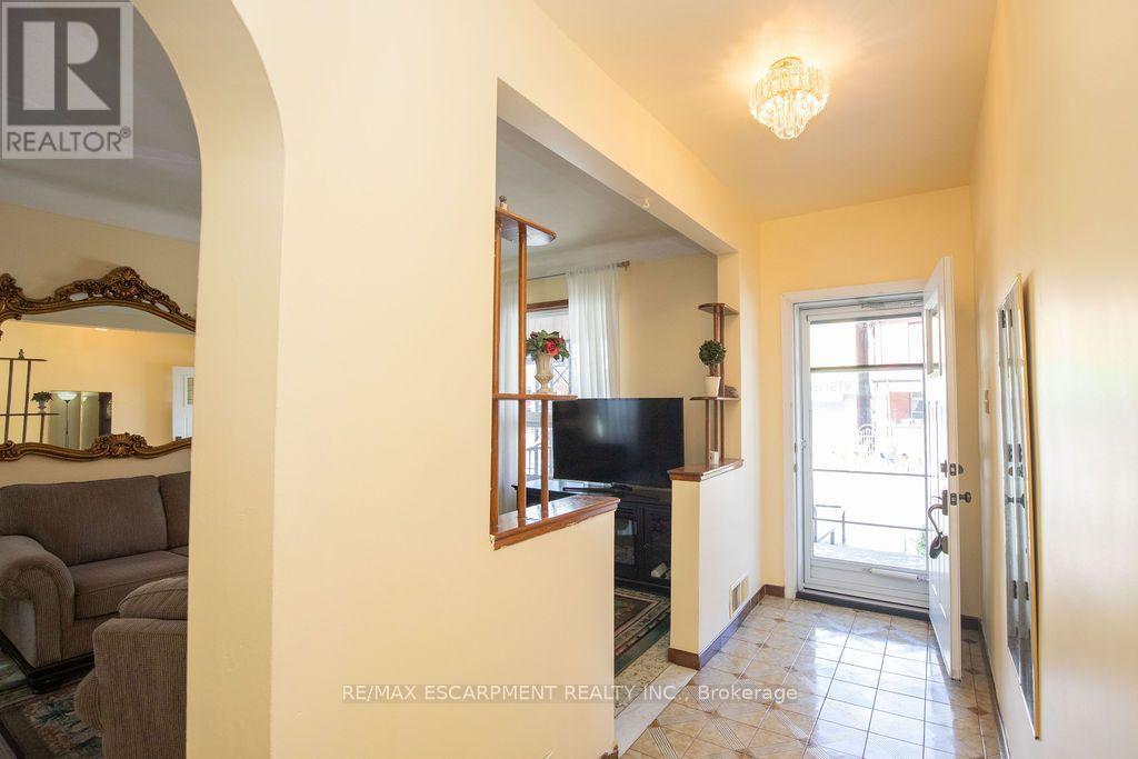 66 SHERMAN AVENUE N