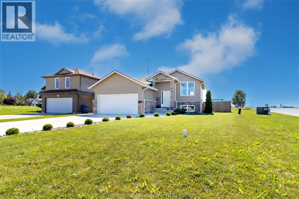 79 Blackacre CRESCENT - Photo 2