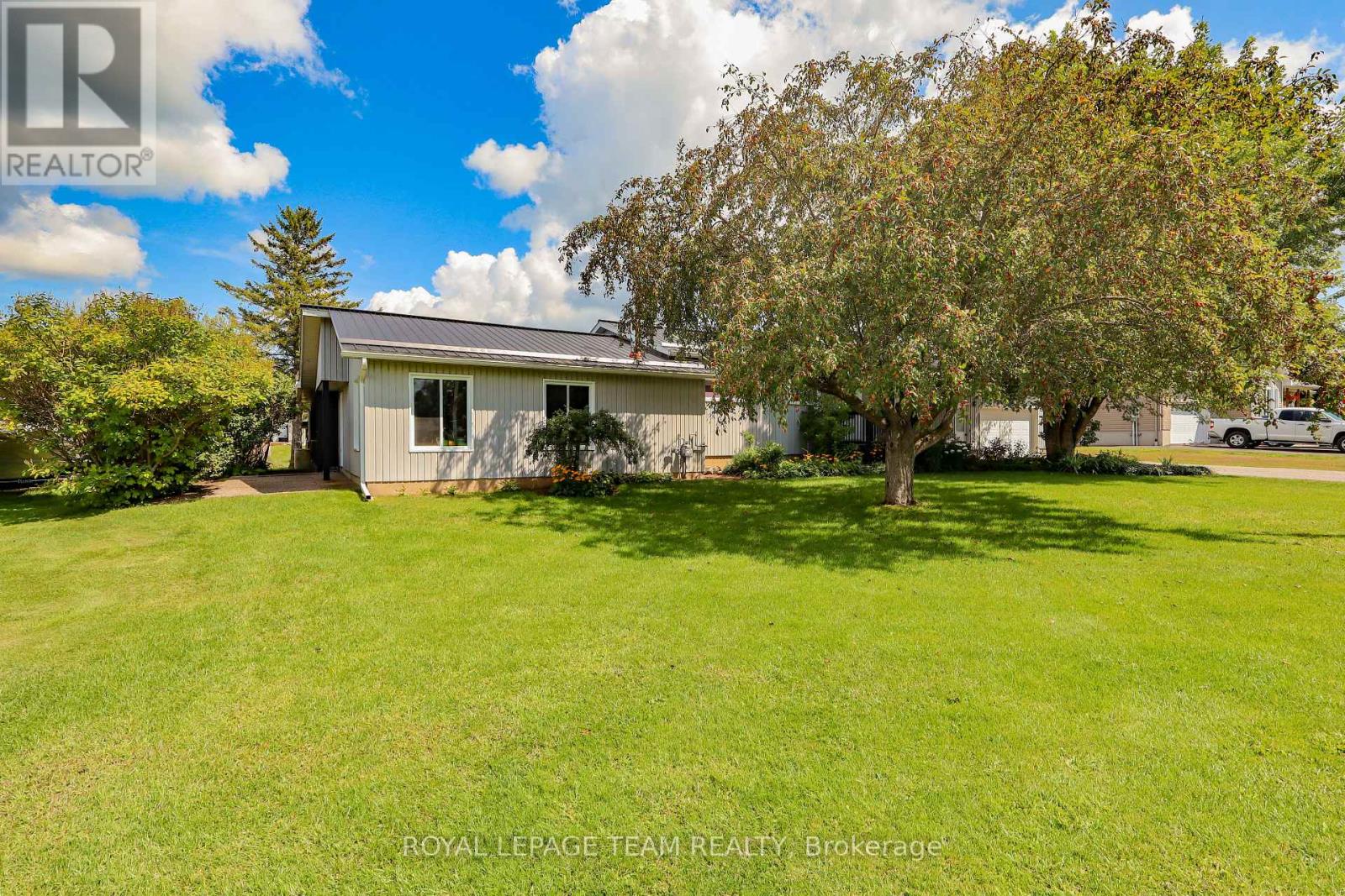 3041 BRIDGE STREET